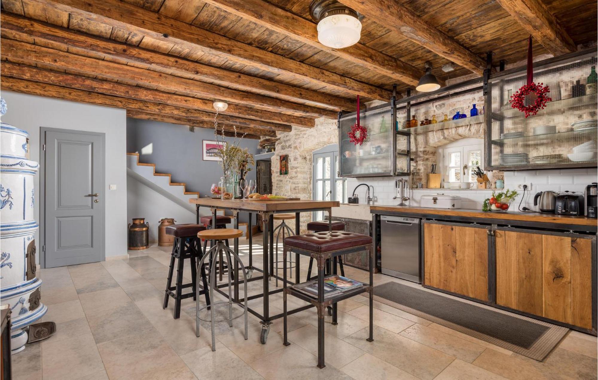 Amazing Home In Foli With Kitchen 外观 照片
