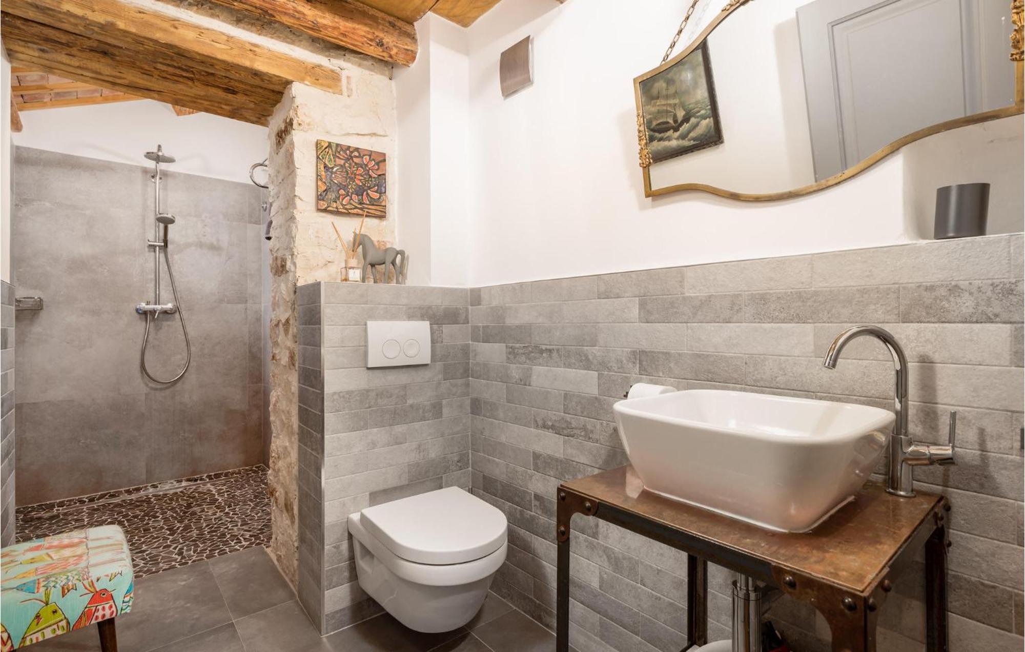 Amazing Home In Foli With Kitchen 外观 照片